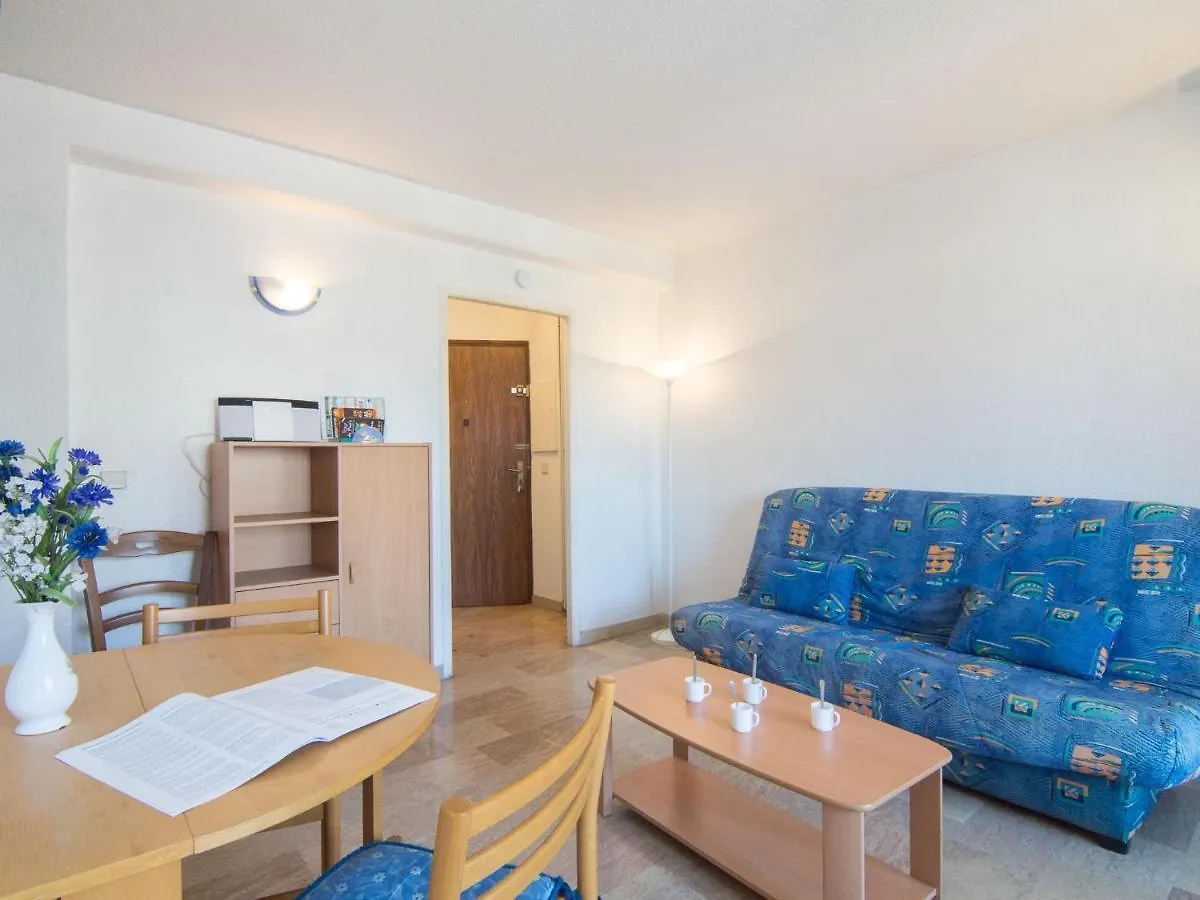 Apartment Le Vieux Port By Interhome Saint-Raphael