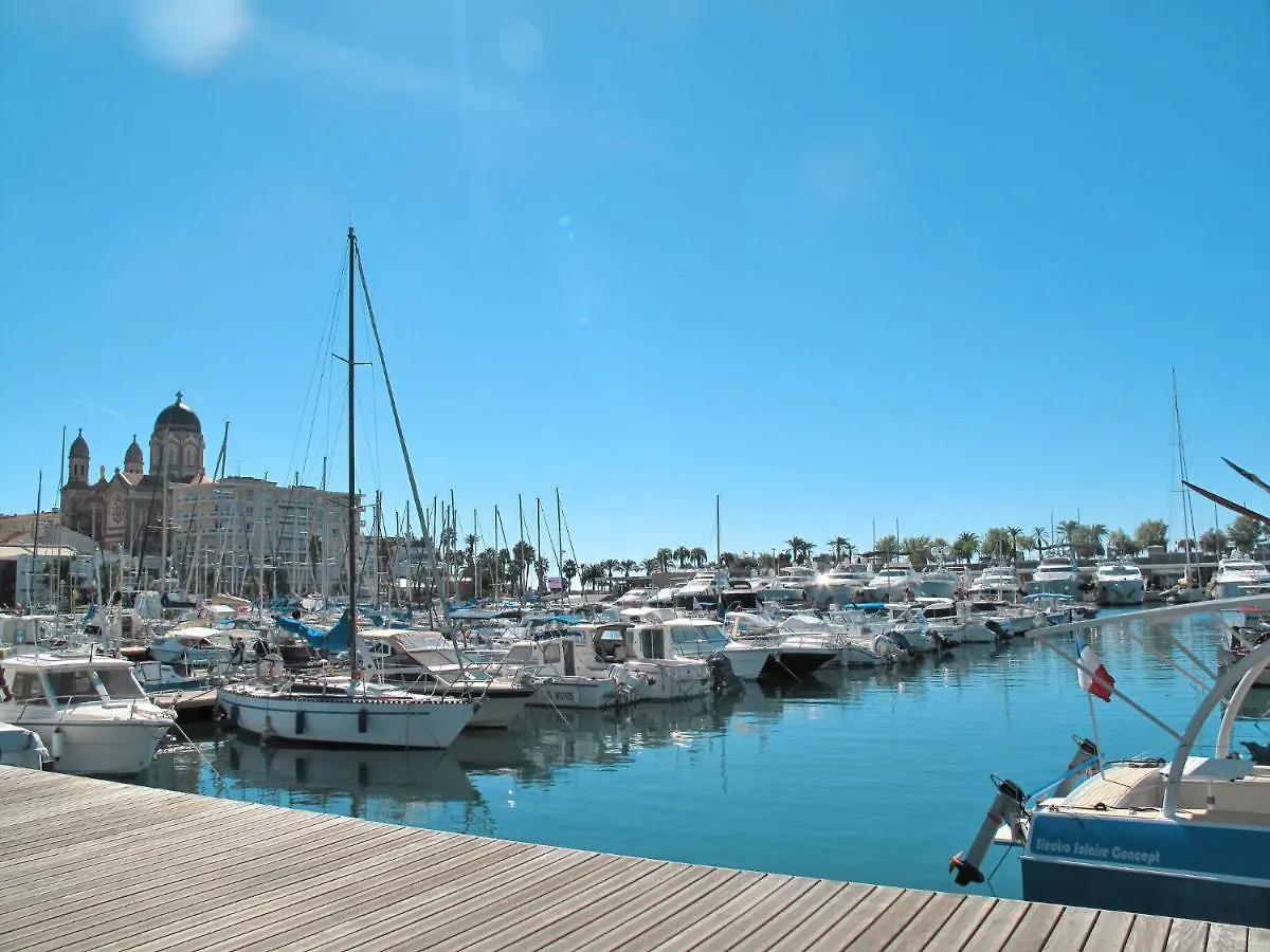 Apartment Le Vieux Port By Interhome Saint-Raphael  Saint-Raphael (Var)