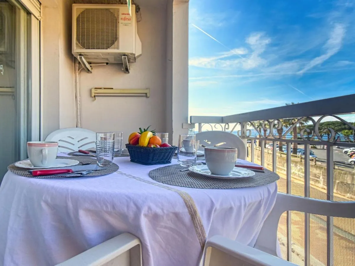 Apartment Le Vieux Port By Interhome Saint-Raphael